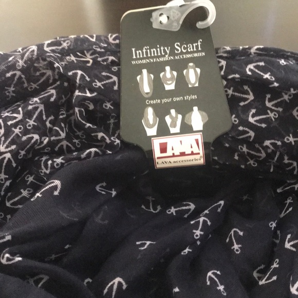 Infinity scarves - Picture 2 of 3